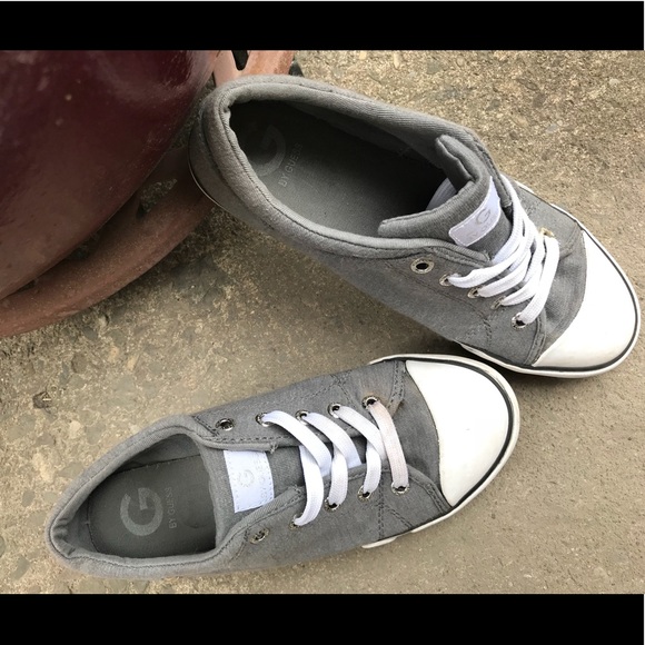 Guess sneakers - Picture 3 of 4